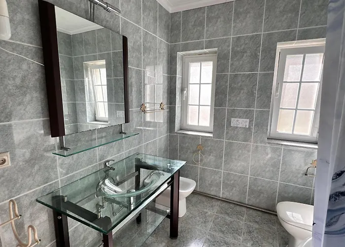 Com Piscinas - Quintinha Do *